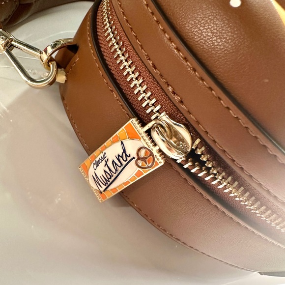 Kate Spade NYC 3D Pretzel Crossbody Bag NWT - Picture 4 of 8